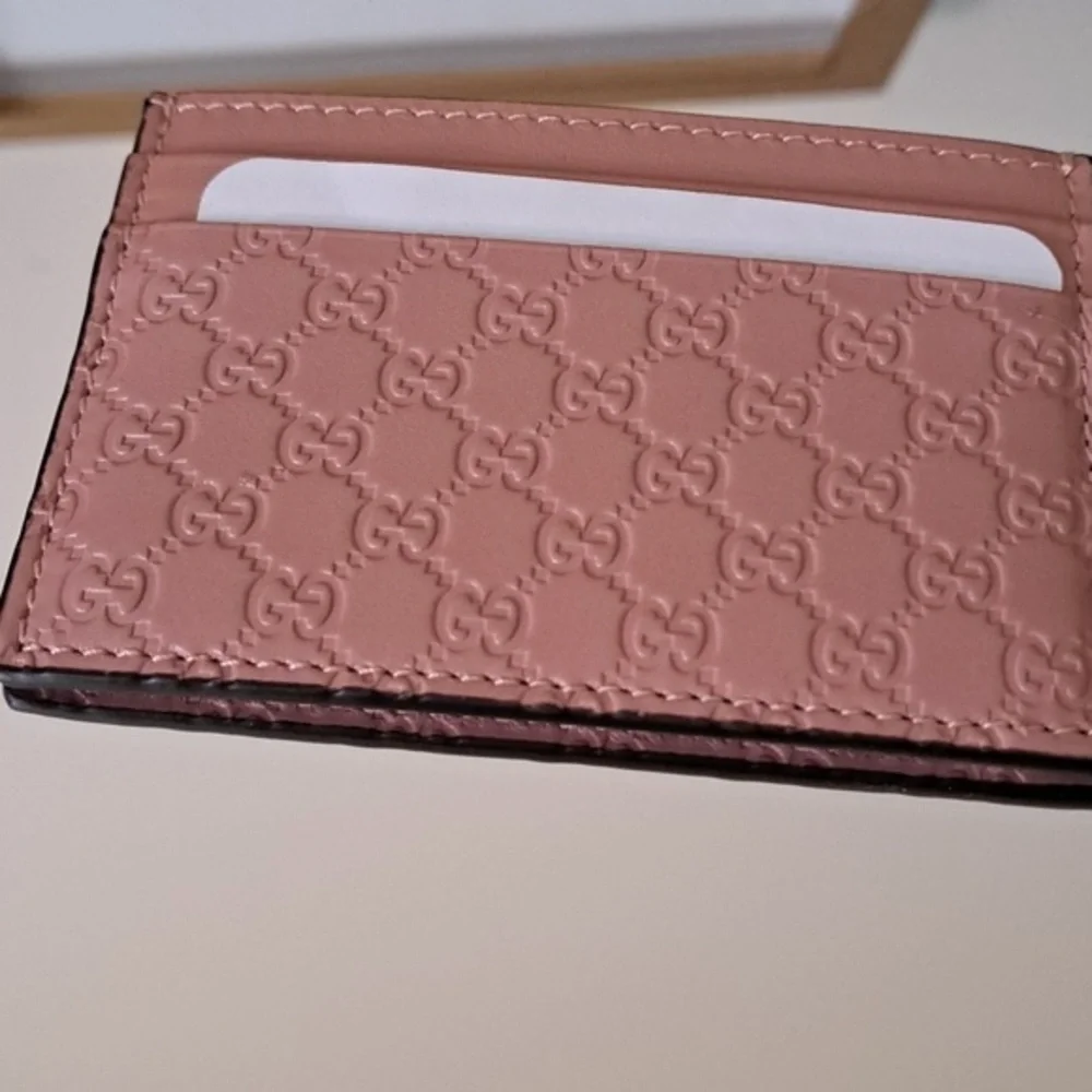 Gucci Microguccissima Card Holder Soft Pink  New
